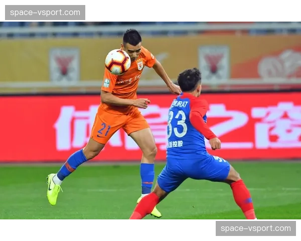 【2026年4月中超联赛·人物·专访泰山小将的飞跃：专访21岁中场陈哲，谈首次首发并打满全场的体验